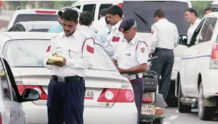 Traffic Police kaise bane in Hindi